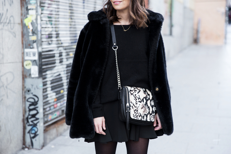 Lace_Sweater-Neoprene_Skirt-Loafers-Outfit-Street_Style-Snake_Bag-Fur_Coat-16