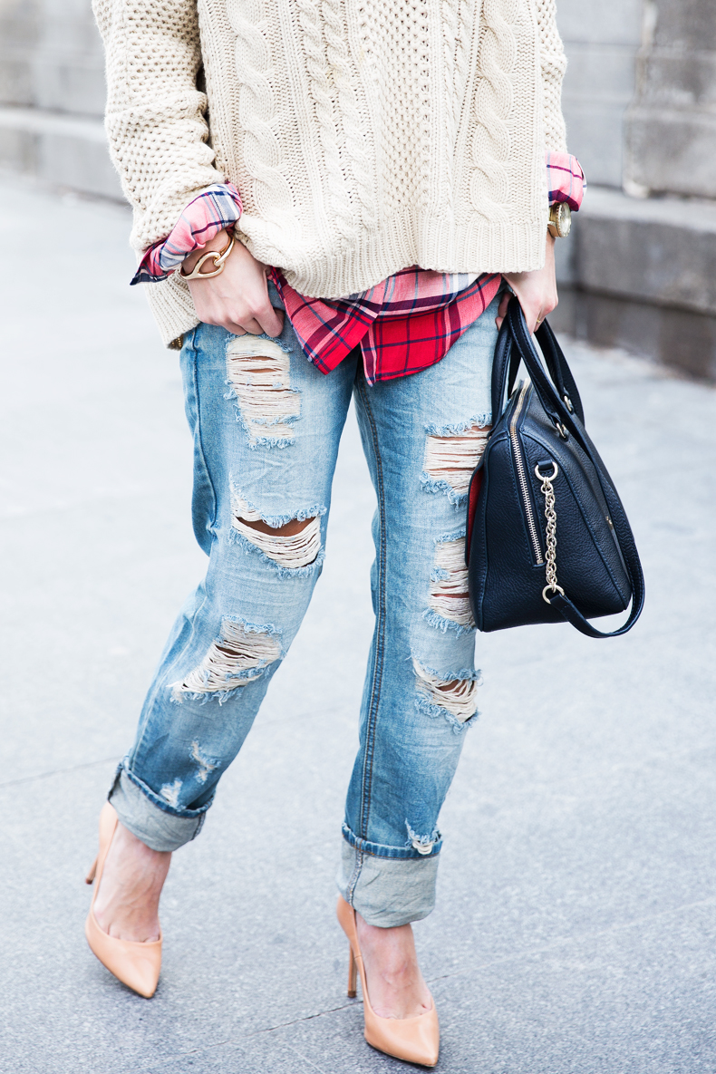 Ripped_JEans-Asos-Checked_Shirt-Denim-Collage_Vintage-Street_Style-outfit-36
