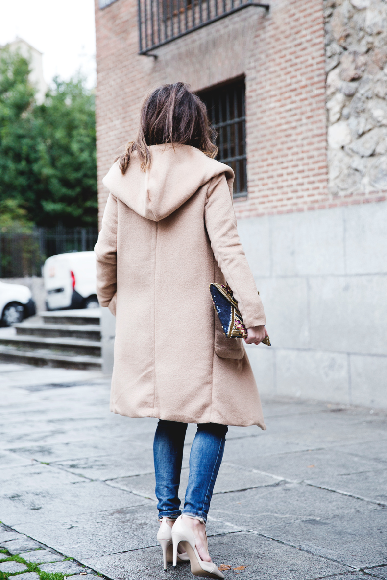 Nude_Coat-Ripped_Jeans-White-Street_Style-Outfit-Collage_Vintage-39