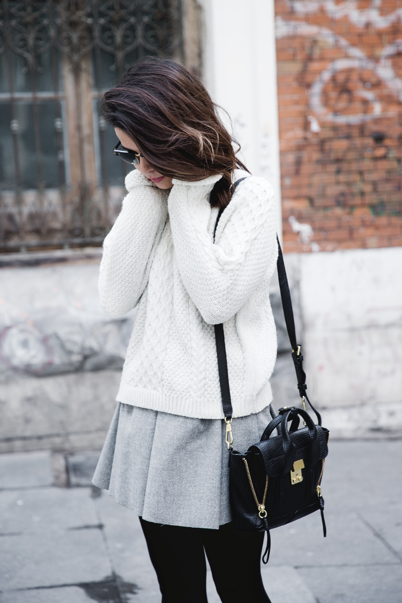 Grey_Skirt-White_Knit-Street_Style-Chained_Booties-Outfit-14