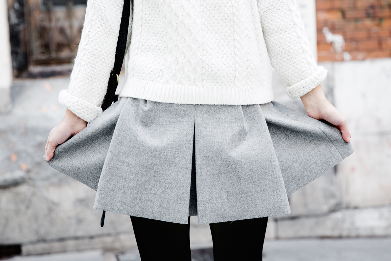 Grey_Skirt-White_Knit-Street_Style-Chained_Booties-Outfit-39