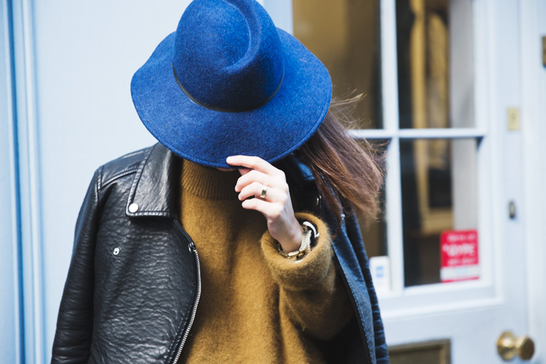Blue_Hat-OLive_Jumper-Jeans-London-LFW-Street_Style-Outfit-42