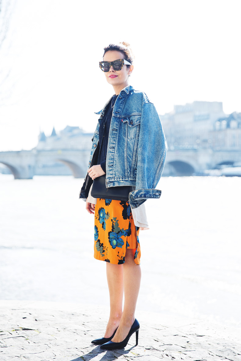 floral_skirt-topshop-orange-denim_jacket-street_style-pfw-outfit-karen_walker-celine-trio_bag-