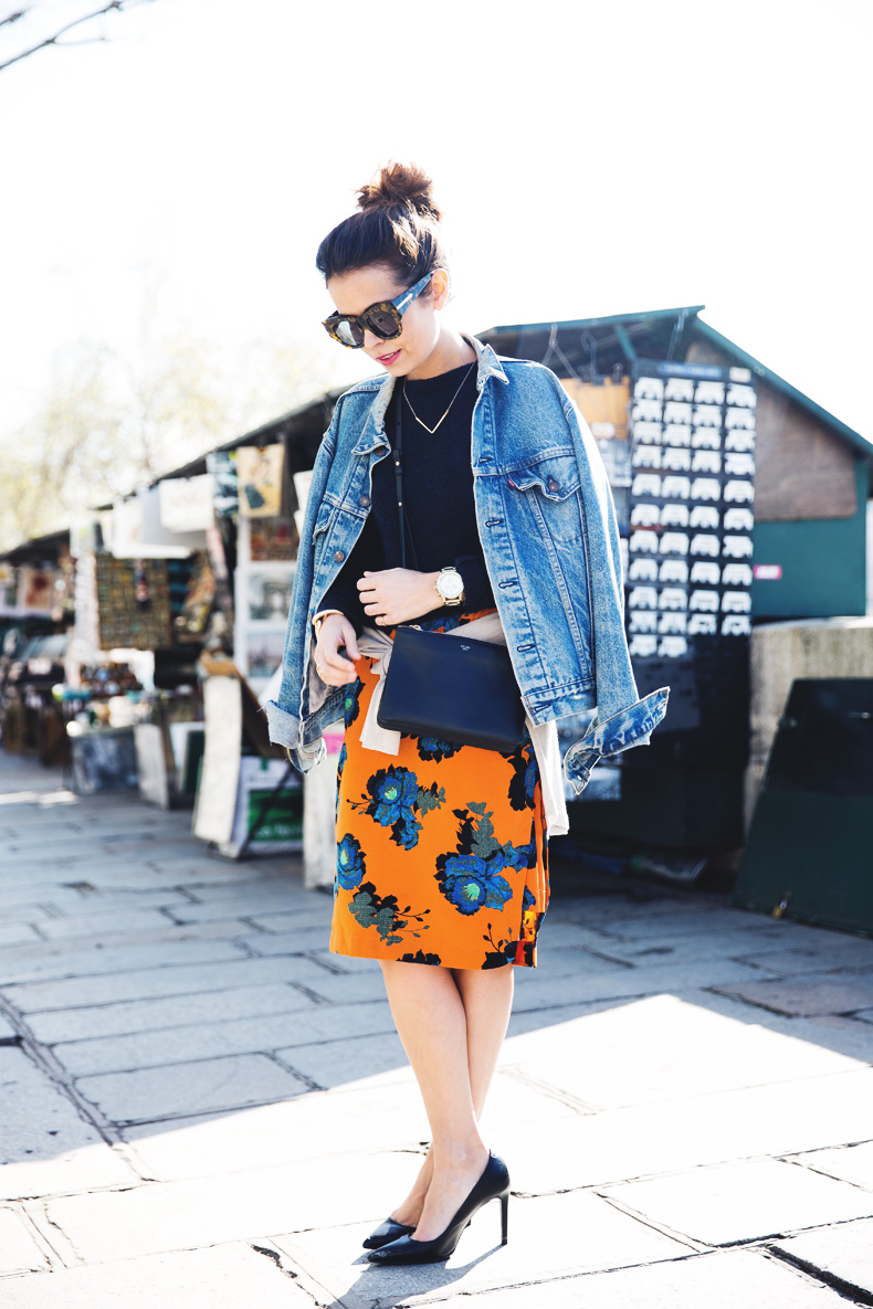 floral_skirt-topshop-orange-denim_jacket-street_style-pfw-outfit-karen_walker-celine-trio_bag-13