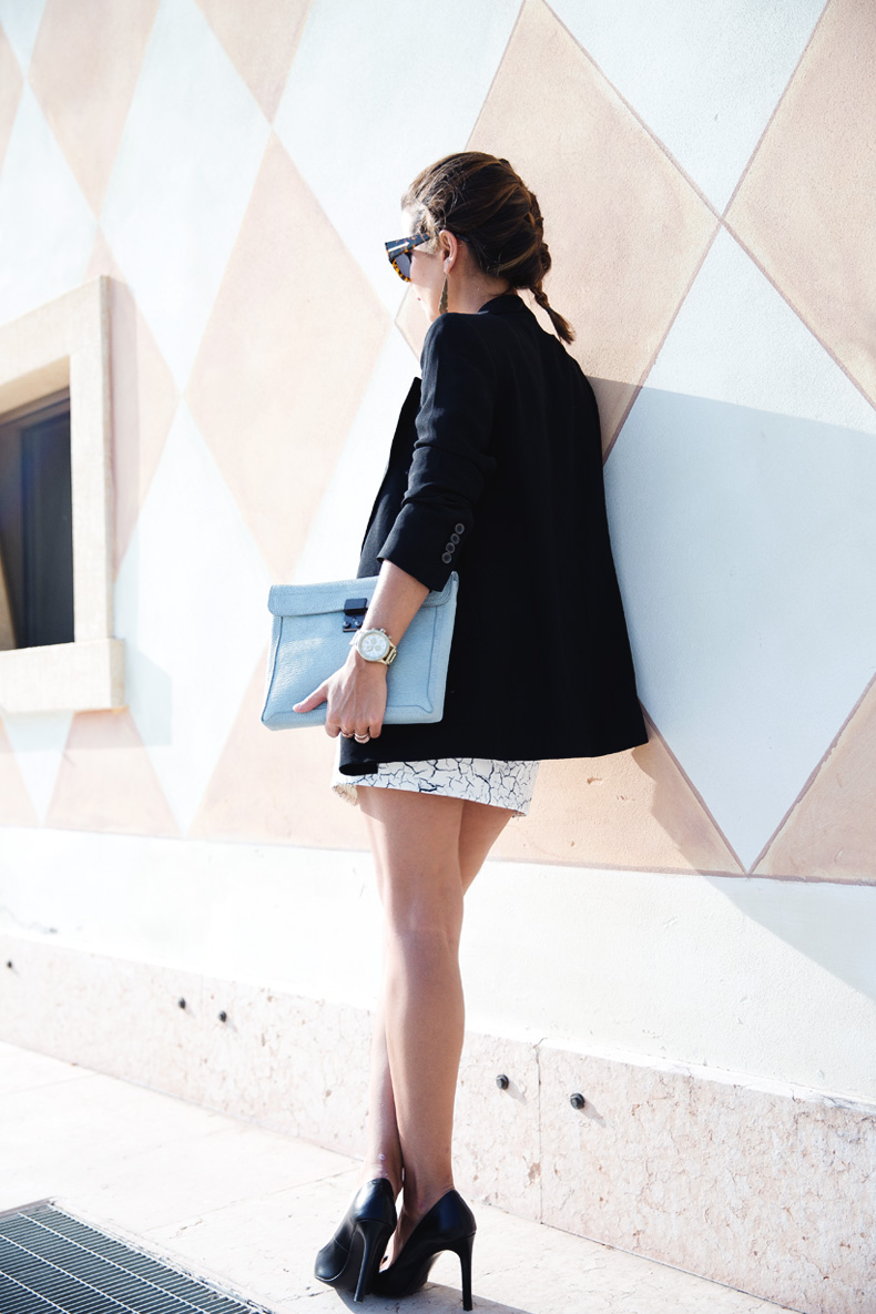 Cracked_Skirt-Girissima-Calzedonia_Show-Light_blue_Clutch-Phillip_Lim-Street_Style-Outfit-15