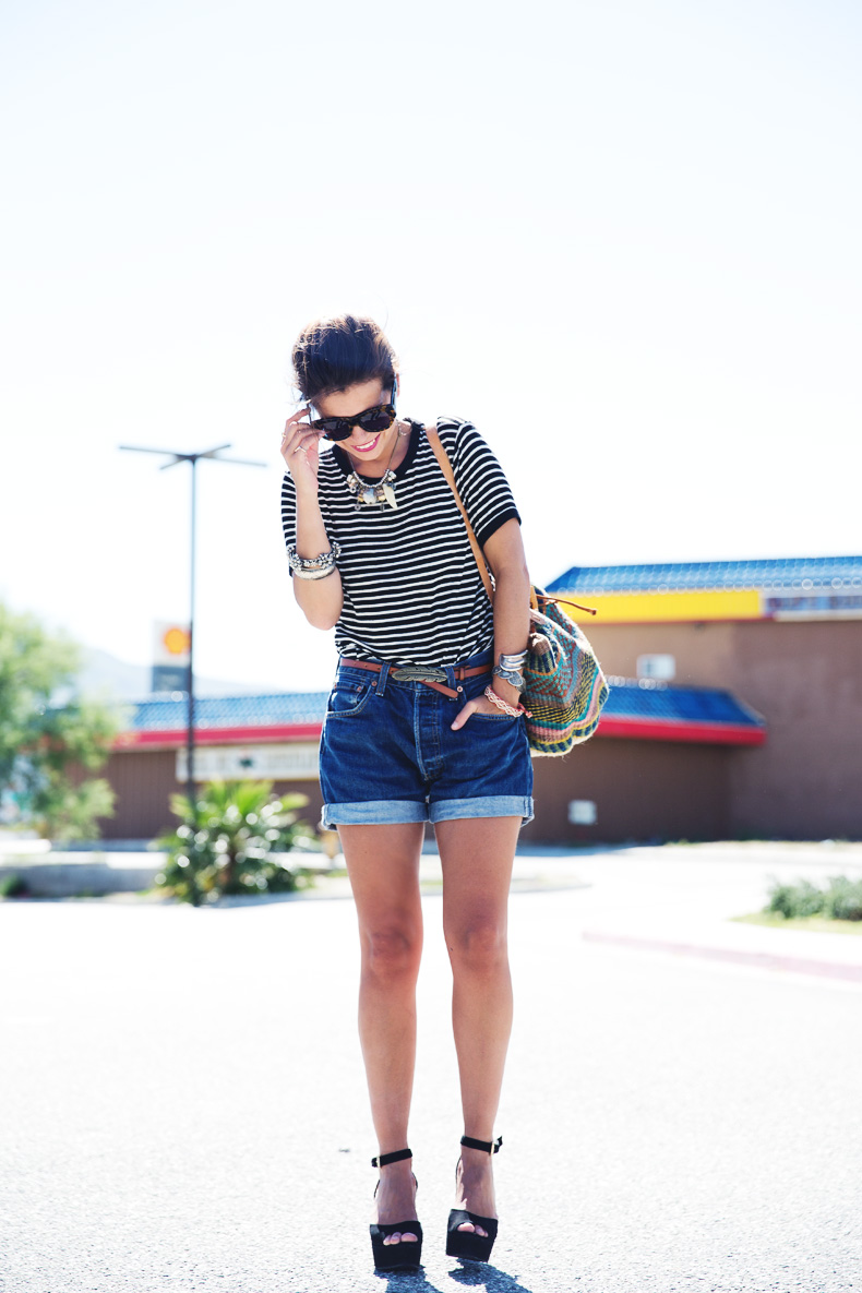 Palm-Springs-Coachella-Striped_Shirt-Urban_Outfitters-Outfit-Street_Style-Vintage_Levis-5