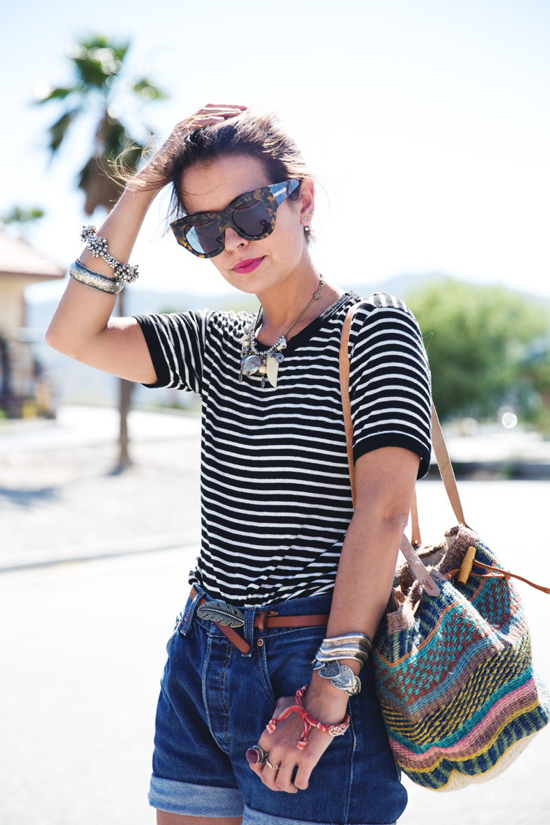 Palm-Springs-Coachella-Striped_Shirt-Urban_Outfitters-Outfit-Street_Style-Vintage_Levis-