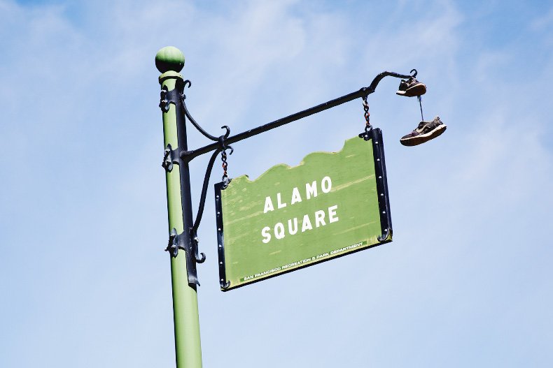 San_Francisco-Road_Trip_California-Alamo_Square-Collaege_Vintage-8