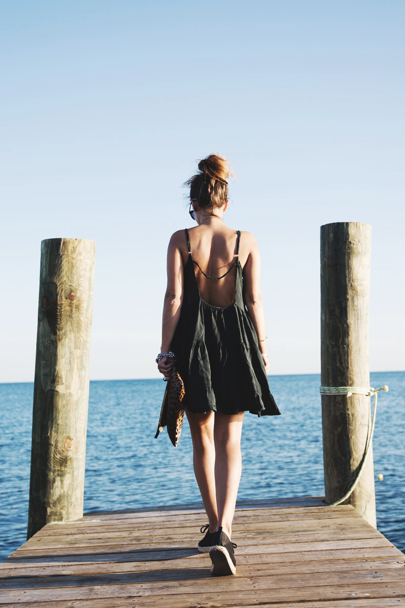 KEY_WEST-Outfit-open_Back_Dress-Brandy_Melville-Outfit-Street_Style-24