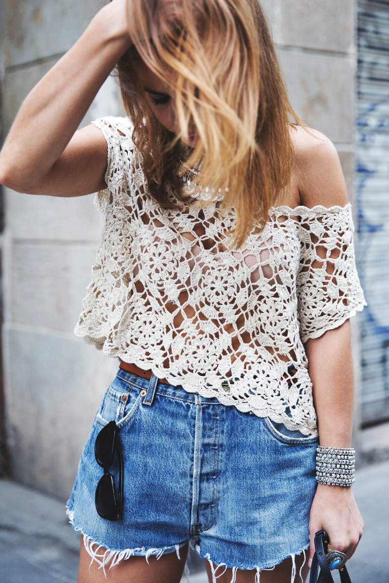 Sonar_Barcelona-Bershka-Outfit-Street_Style-Levis-Crochet-Gaimo_Espadrilles-16