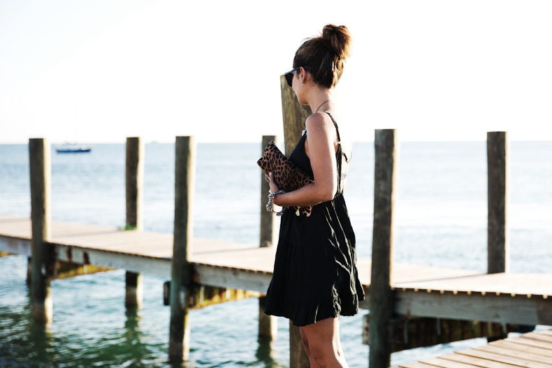 KEY_WEST-Outfit-open_Back_Dress-Brandy_Melville-Outfit-Street_Style-10