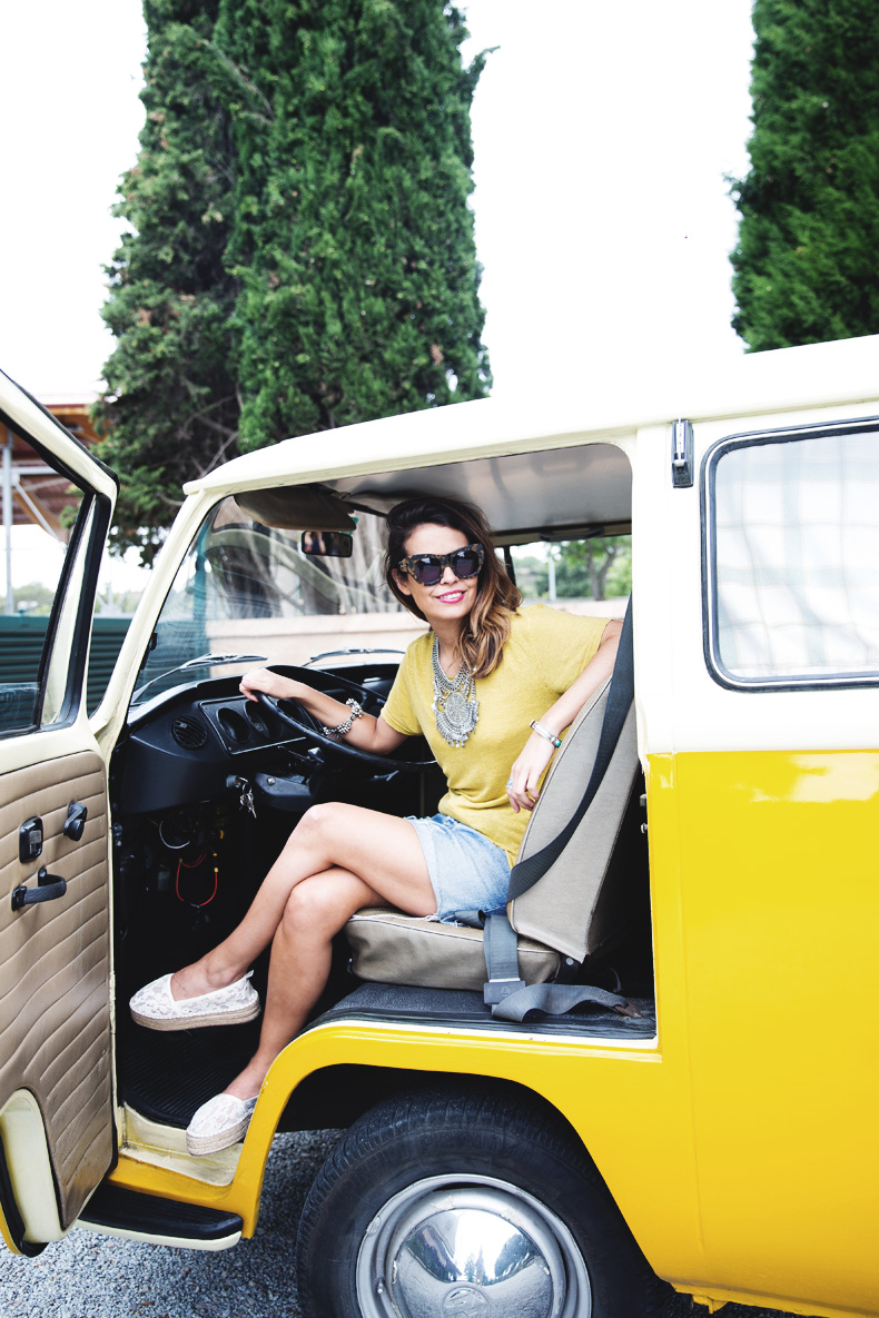 LidL_Ice_Cream-Levis_Vintage_Skirt-Yellow_Top-Espadrilles-Outfit-15