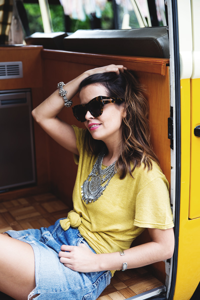 LidL_Ice_Cream-Levis_Vintage_Skirt-Yellow_Top-Espadrilles-Outfit-14