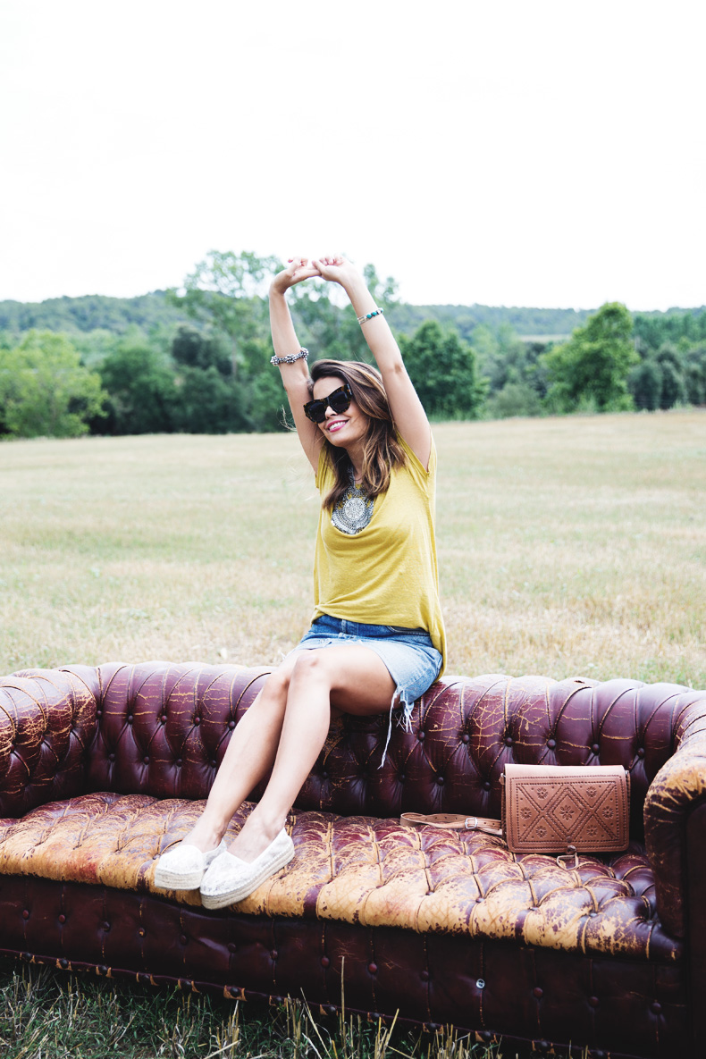 LidL_Ice_Cream-Levis_Vintage_Skirt-Yellow_Top-Espadrilles-Outfit-6