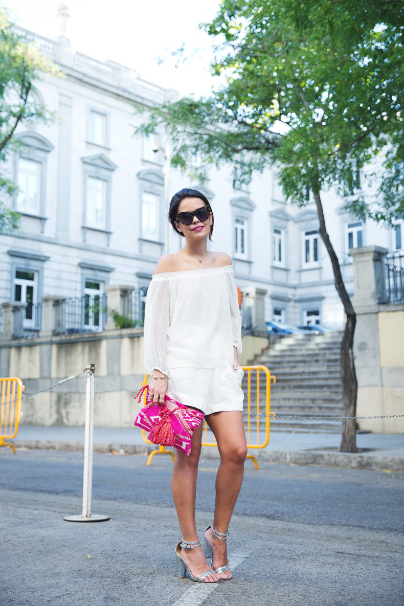 Total_White-off_Shoulders_Top-Plumetti-Oysho-Silver-Outfit-Street_Style-15