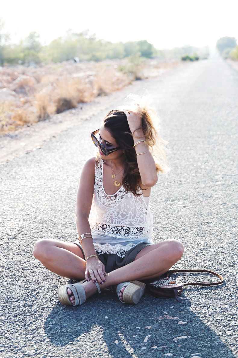 Festival_Outfit-Crochet_Top-Summer-Outfit-Collage_Vintage-23