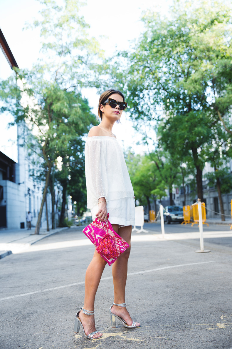 Total_White-off_Shoulders_Top-Plumetti-Oysho-Silver-Outfit-Street_Style-2