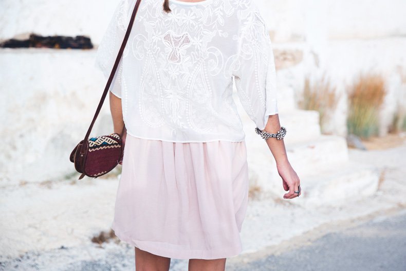 Light_Pink_Skirt-Lace_Top-Street_style-Outfit-42