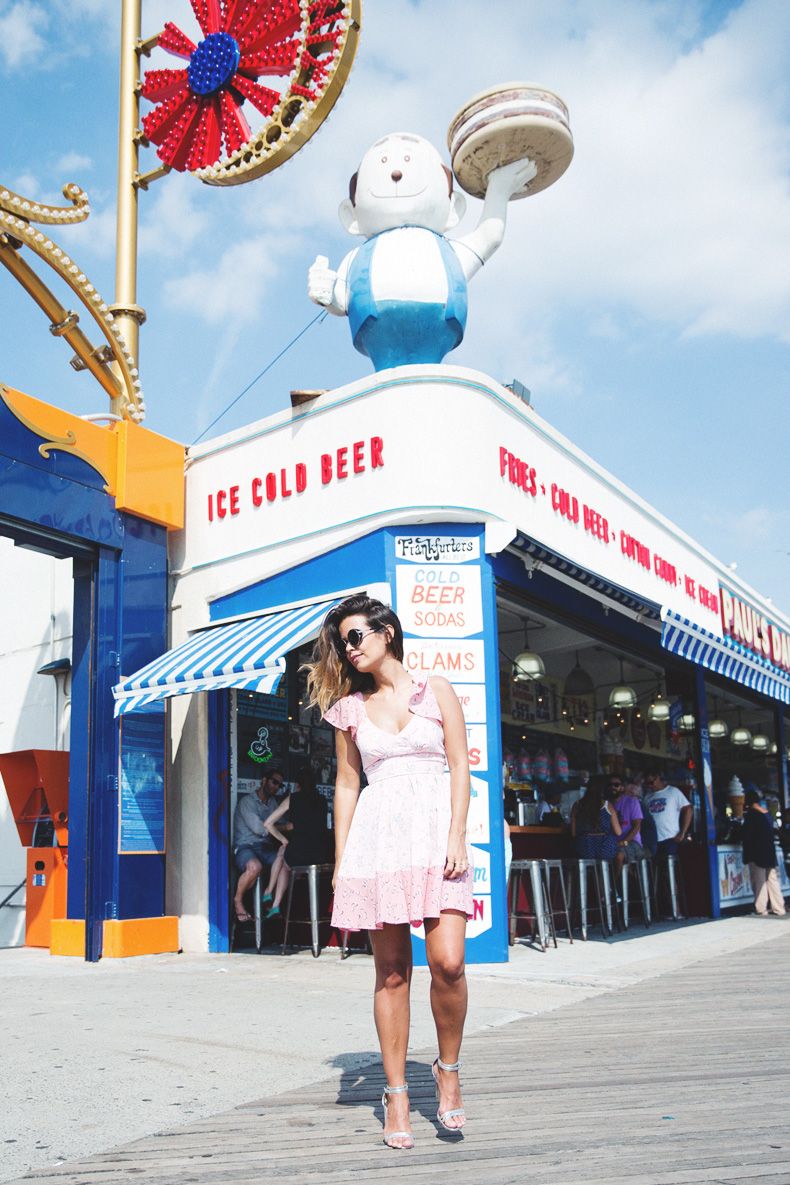 Coney_Island-Open_Back_Dress-Asos-Silver_Sandals-Collage_Vintage-14