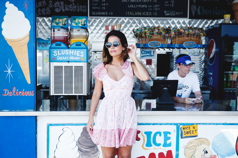 Coney_Island-Open_Back_Dress-Asos-Silver_Sandals-Collage_Vintage-66