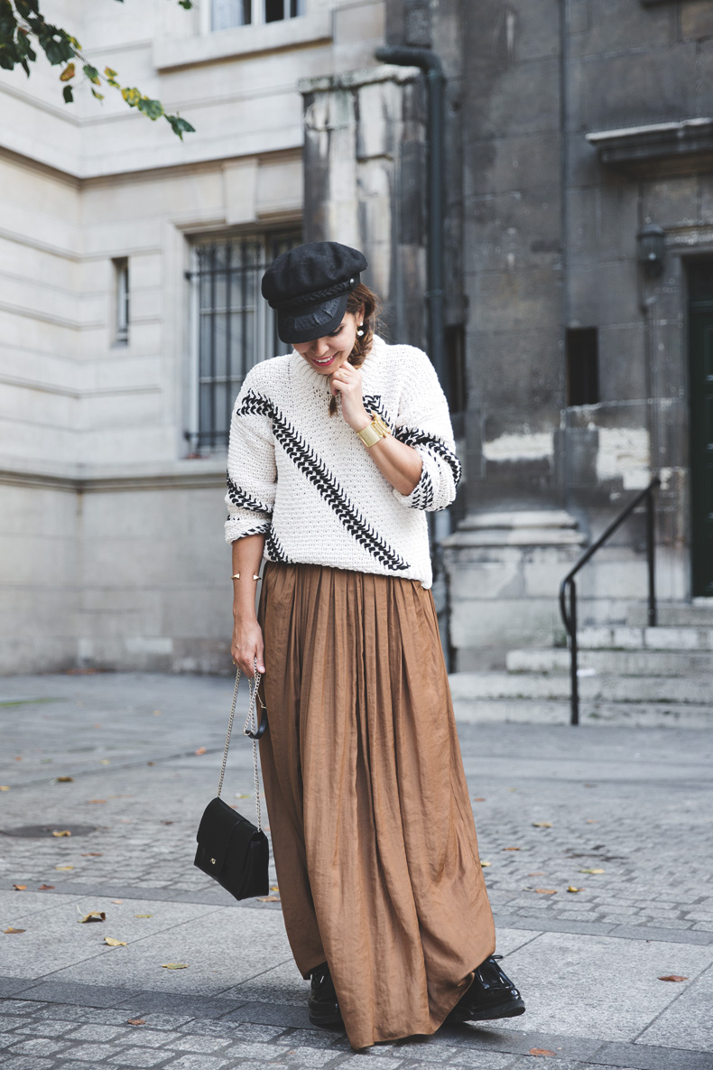 Maxi_Skirt-Outfit-Cap-Knitwear-PFW-Street_Style-24