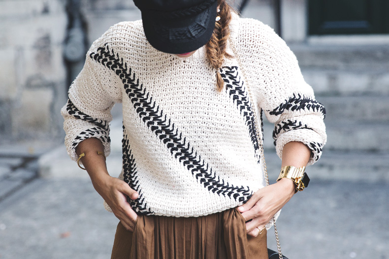 Maxi_Skirt-Outfit-Cap-Knitwear-PFW-Street_Style-31