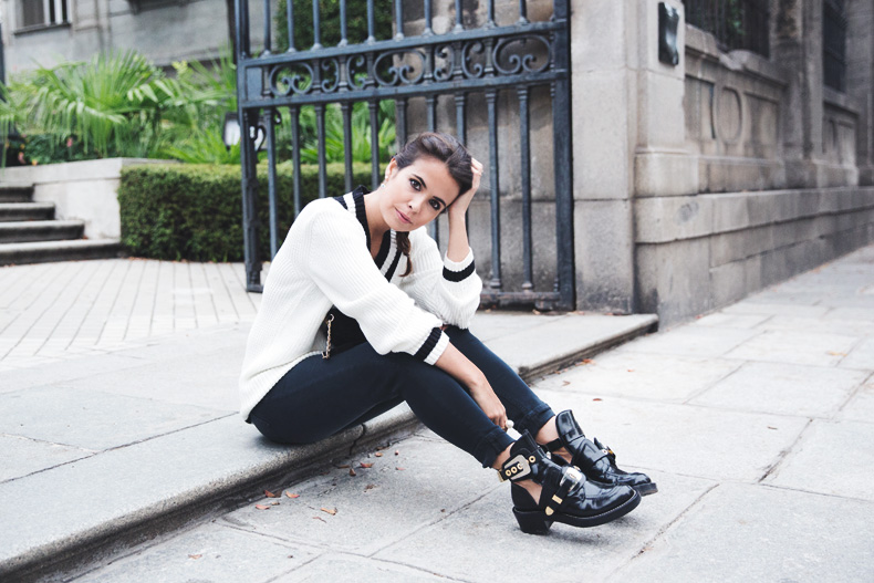 Varsity_Jersey-Black_Jeans-Balenciaga_Cut_Out_Boots-Black_Jeans-Cat_Bag-Outfit-Street_Style-53