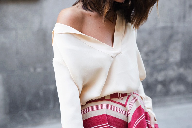 Vintage_Clutch-Striped_Skirt-Blouse-Alexander_Wang_Shoes-Outfit-Street_Style-41
