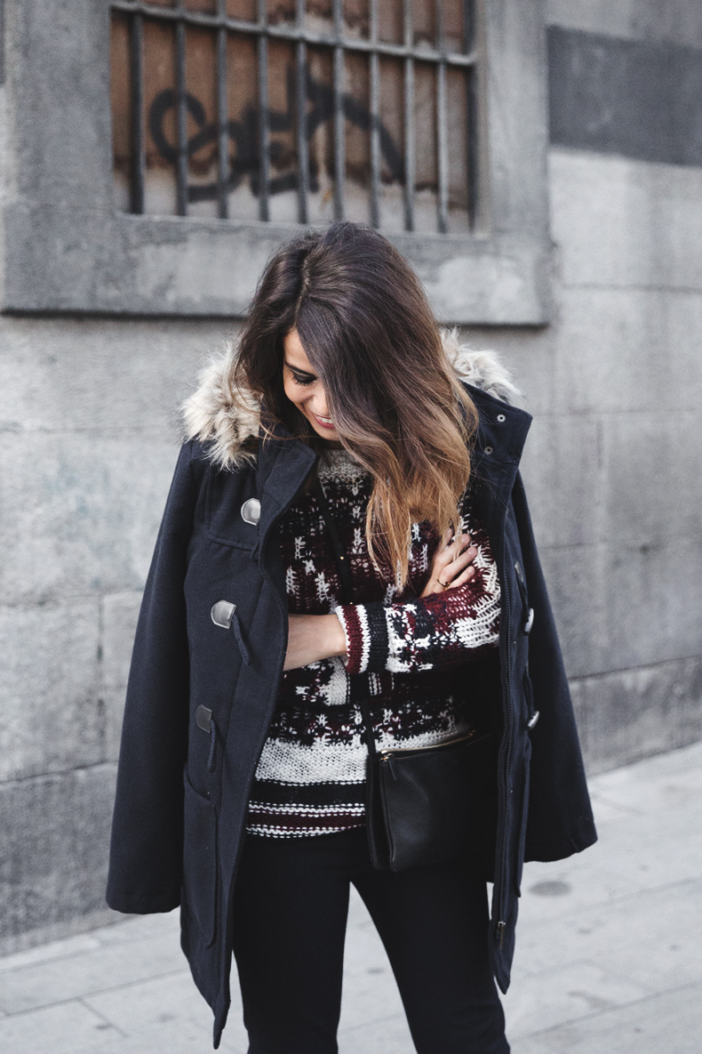 Duffle_Coat-CA-Etnich_Sweater-Loafers-Outfit-Street_Style-Celine_Trio_Bag-20