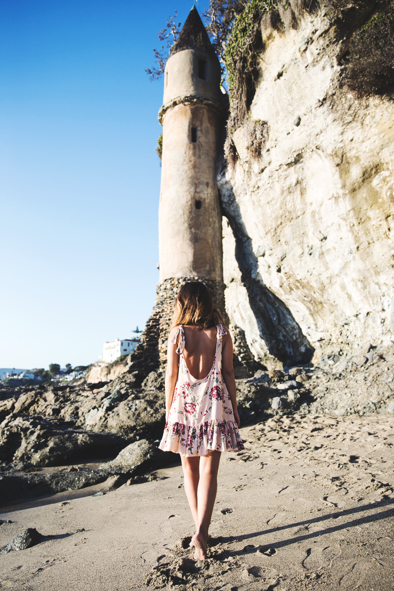 Laguna_Beach-Orange_County-Open_Back_Dress-Floral_Print-Faithfulthebrand-Beach-15