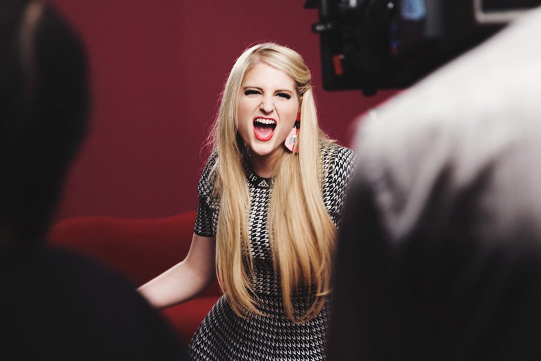 Meghan_Trainor-Your_Lips_Are_Movin-Music_Video-Making_Off-306