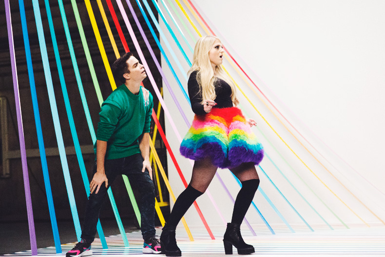 Meghan_Trainor-Your_Lips_Are_Movin-Music_Video-Making_Off-76