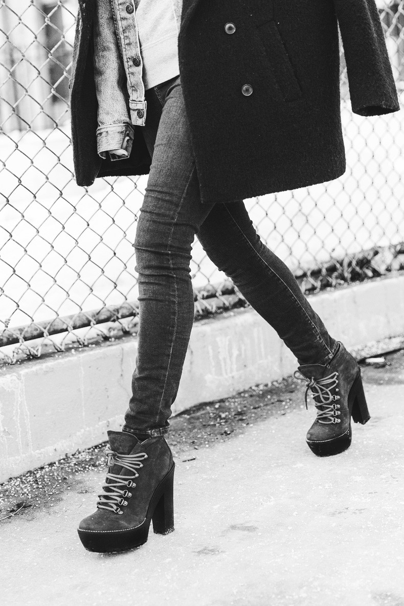 New_York_Fashion_Week-Fall_Winter_2015-Street_Style-NYFW-Revolution_Sweatshirt_Isabel_Marant-Polo_Booties-Skinny_Jeans-Layers-Denim_Jacket-51