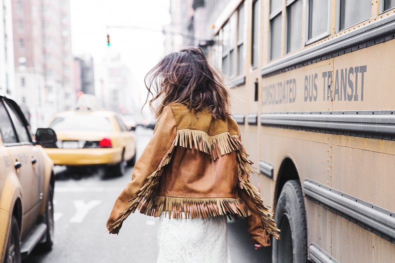 POLO_RALPH_LAUREN-NYFW-New_York_Fashion_Week-Suede_Fringed_Jacket-White_Lace_Skirt-Outfit-Street_Style-Collage_Vintage-48
