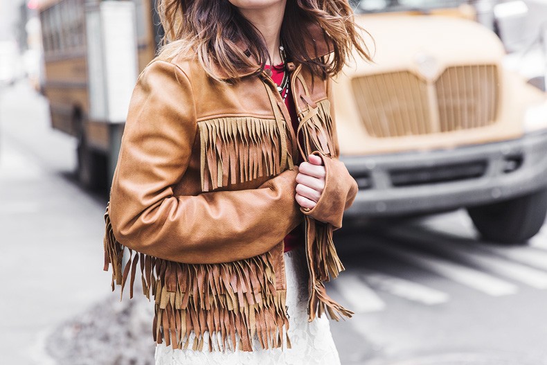 POLO_RALPH_LAUREN-NYFW-New_York_Fashion_Week-Suede_Fringed_Jacket-White_Lace_Skirt-Outfit-Street_Style-Collage_Vintage-49
