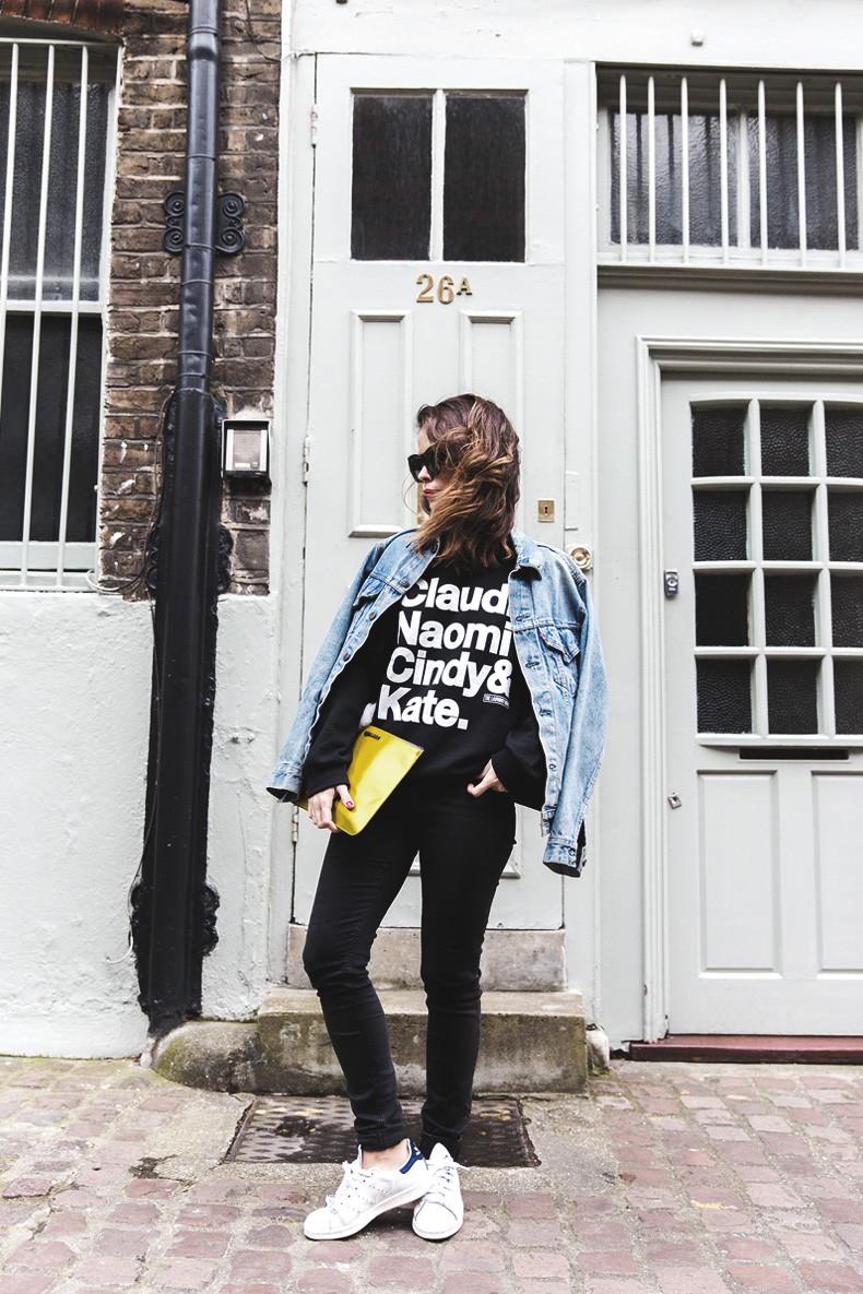 Topmodels_Sweatshirt_Revolve_Clothing-The_Laundry_Room-Levis_Vintage_Jacket-Rebecca_Minkoff_Clutch-Outfit-LFW-London_Fashion_Week-Street-Style-11