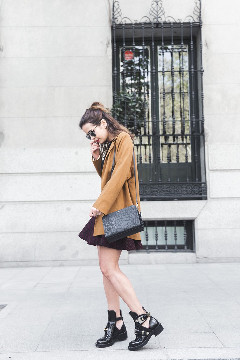 Camel_Jacket-Revolve_Clothing_Skirt-Red_Black_Skirt-Outfit-Street_Style-Balenciaga_Boots-Calvin_Klein_Bag-So_Real_Dior_Sunglasses-2140