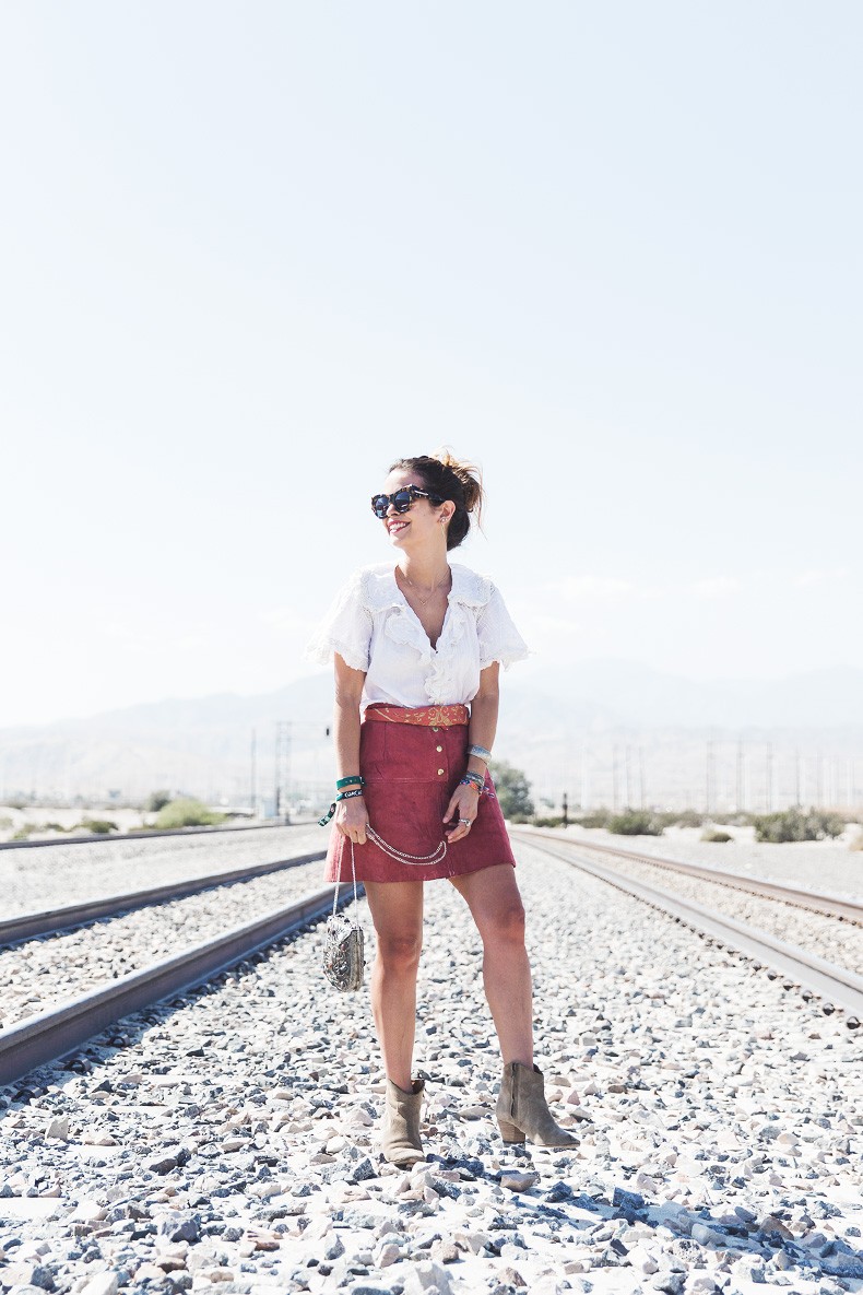 Coachella_2015-Music_Festival-Suede_Vintage_Skirt-Isabel_Marant_Boots-Bandana_Belt-Festival_Outfit-Topknot-Street_Style-5