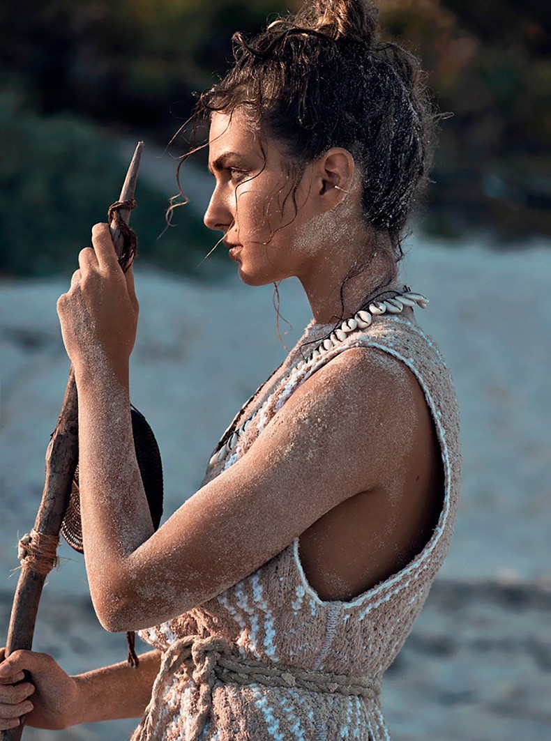 Andreea_Diaconu-Editorial-Vogue_Paris_May_2015-5