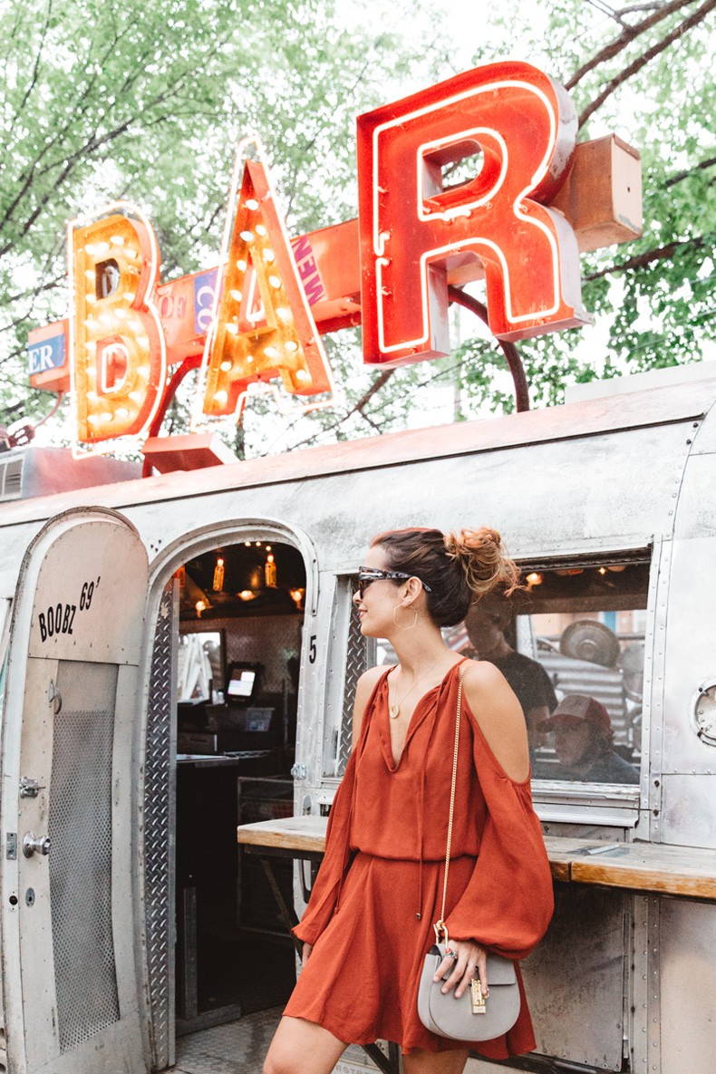 Dalas-Reward_Syle-RSTheCon-Orange_Dress-Collage_Vintage-Isabel_Marant-Flame_Sneakers-Street_Style-40