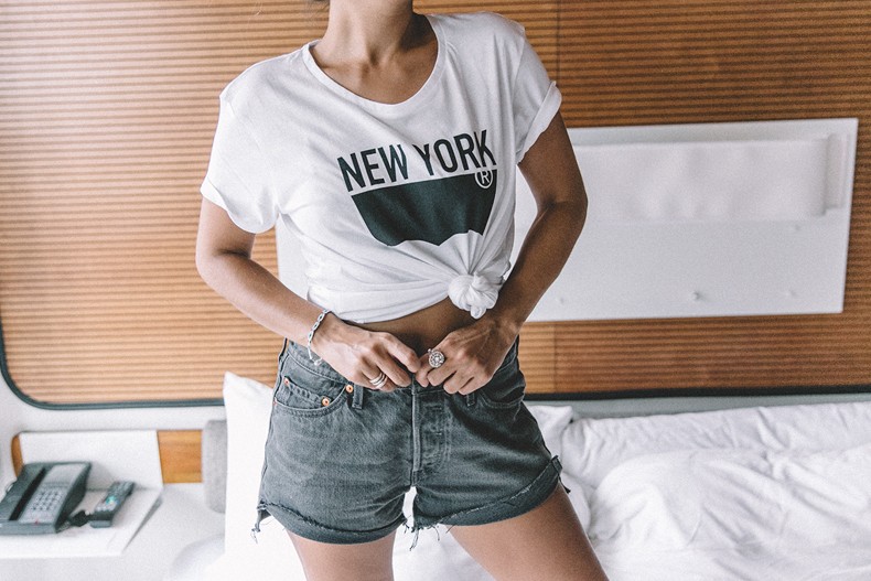 New_York-Levis-Ladies_In_Levis-Life_in_Levis-The_Standard_Hotel-Meatpacking-Collage_Vintage-Outfit-42