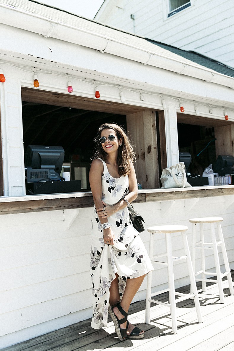 Revolve_In_The_Hamptons-Privacy_Please_Dress-Floral_Print-Black_Espadrilles-Chanel_Bag-Outfit-Street_Style-Pop_Up_Revolve-Collage_Vintage-