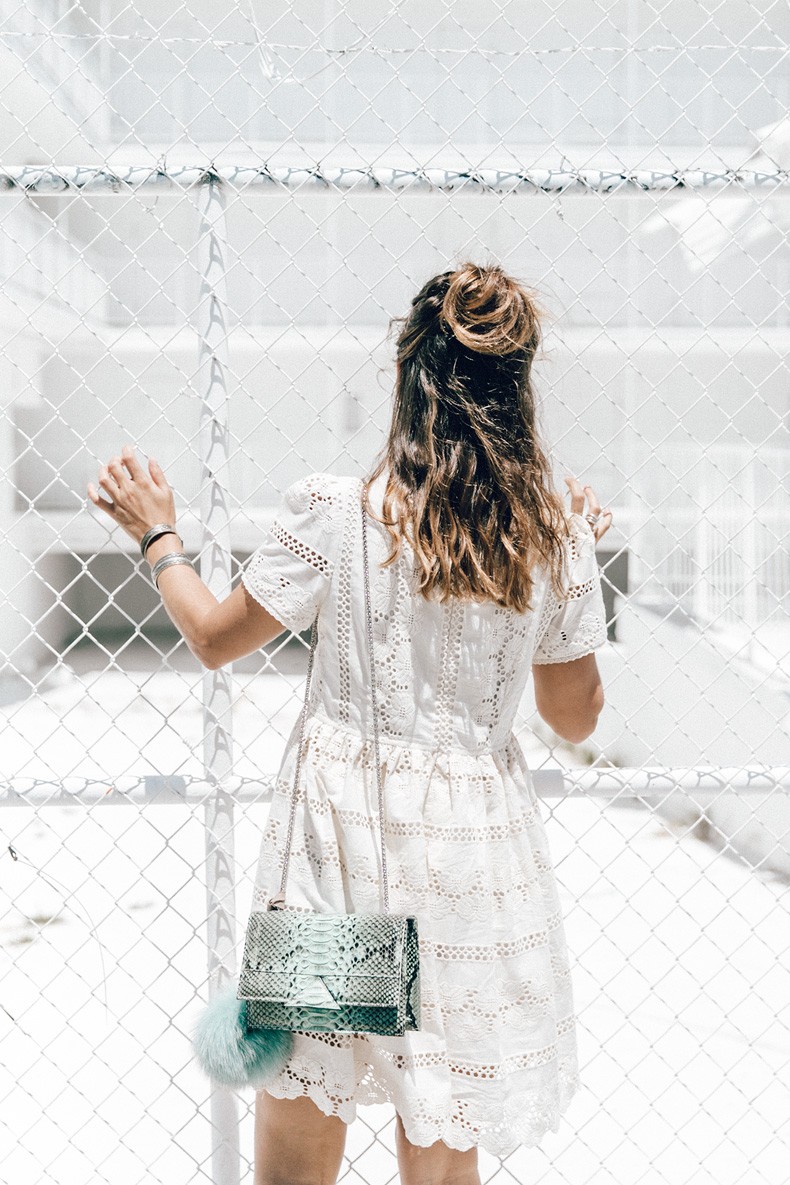Sunset_Pacific_Motel-Los_Angeles-Vincent_Lamouroux-White_Washed-Chicwish-White_Dress-Isabel_Marant_Sandals-Tita_Madrid_Bag-Outfit-Collage_Vintage-15