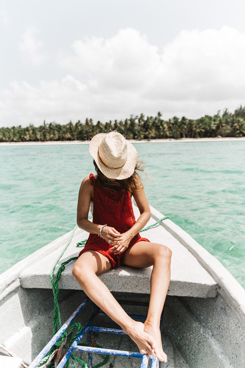 Boat-Jens_Pirate_Booty-Red_Jumpsuit-Outfit-Beach-Punta_Cana-Summer-Collage_On_The_Road-