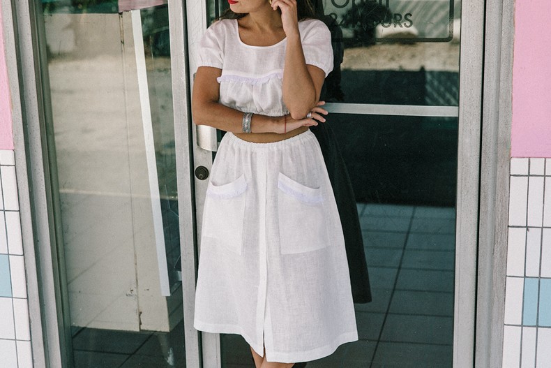 Cadilla_Jacks-Pink_Motel-Los_Angeles-Outfit-Reformation-White_Cropped_Top-Midi_Skirt-Isabel_Marant-Sandals-Collage_On_The_Road-Outfit-Street_Style-75