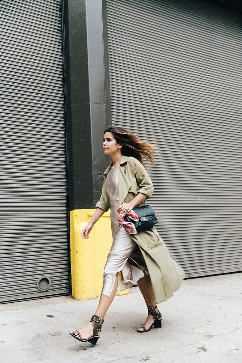 Rebecca_Minkoff-NYFW-New_York_Fashion_Week-Slip_Dress-Long_Trench-Chanel_Vintage-Outfit-Street_Style-4