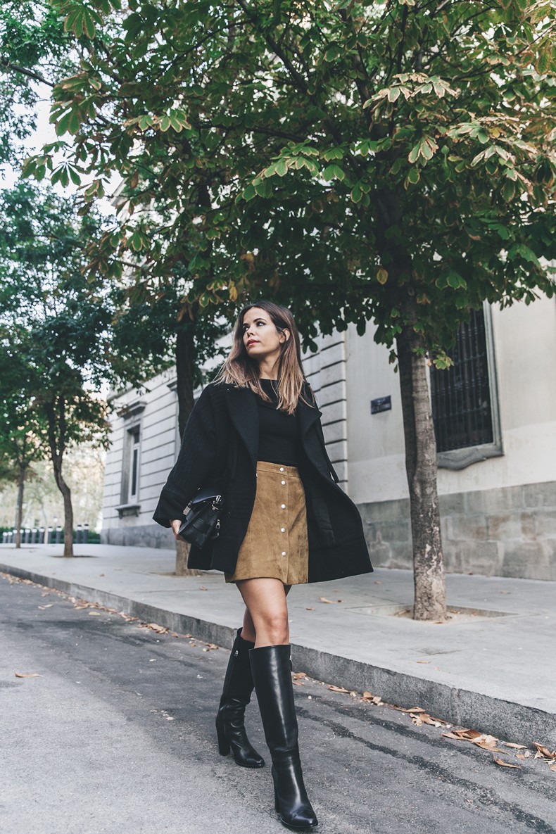 High_Boots-Suede_Skirt-Iro_Paris-Black_Jacket-Off_The_Shoulders_Sweater-Outfit-Street_Style-38