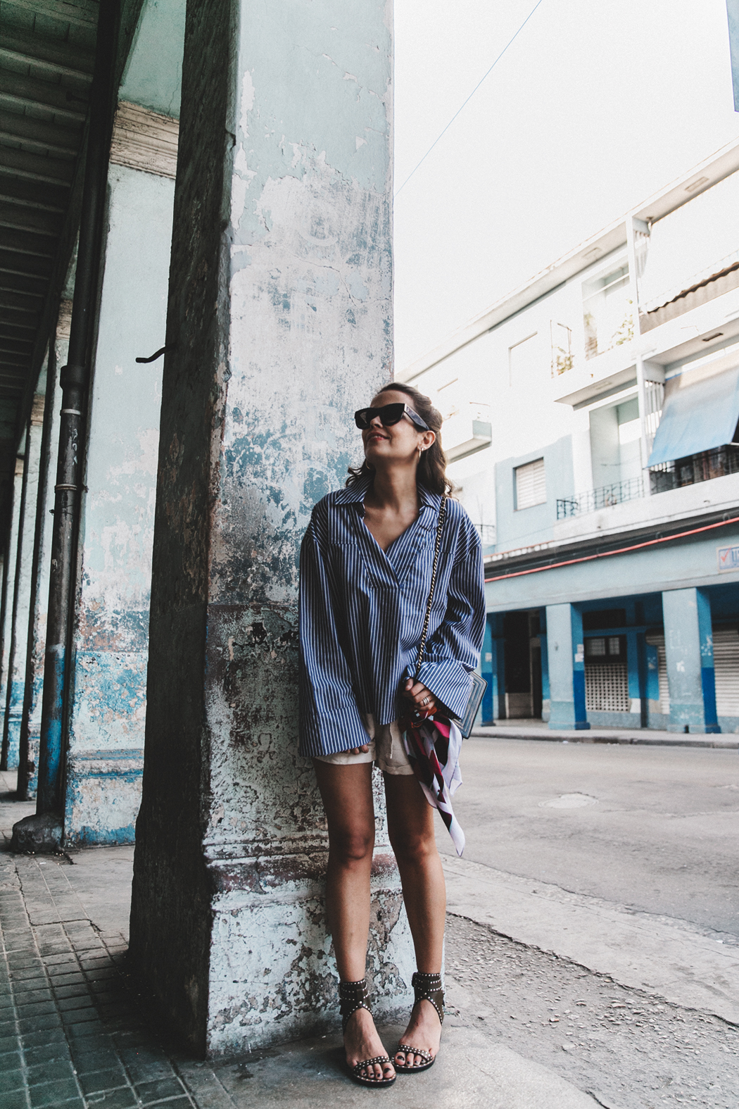 Cuba_La_habana-Striped_Blouse-Isabel_Marant_Shoes-Vintage_Chanel-Outfit-StreetStyle-18