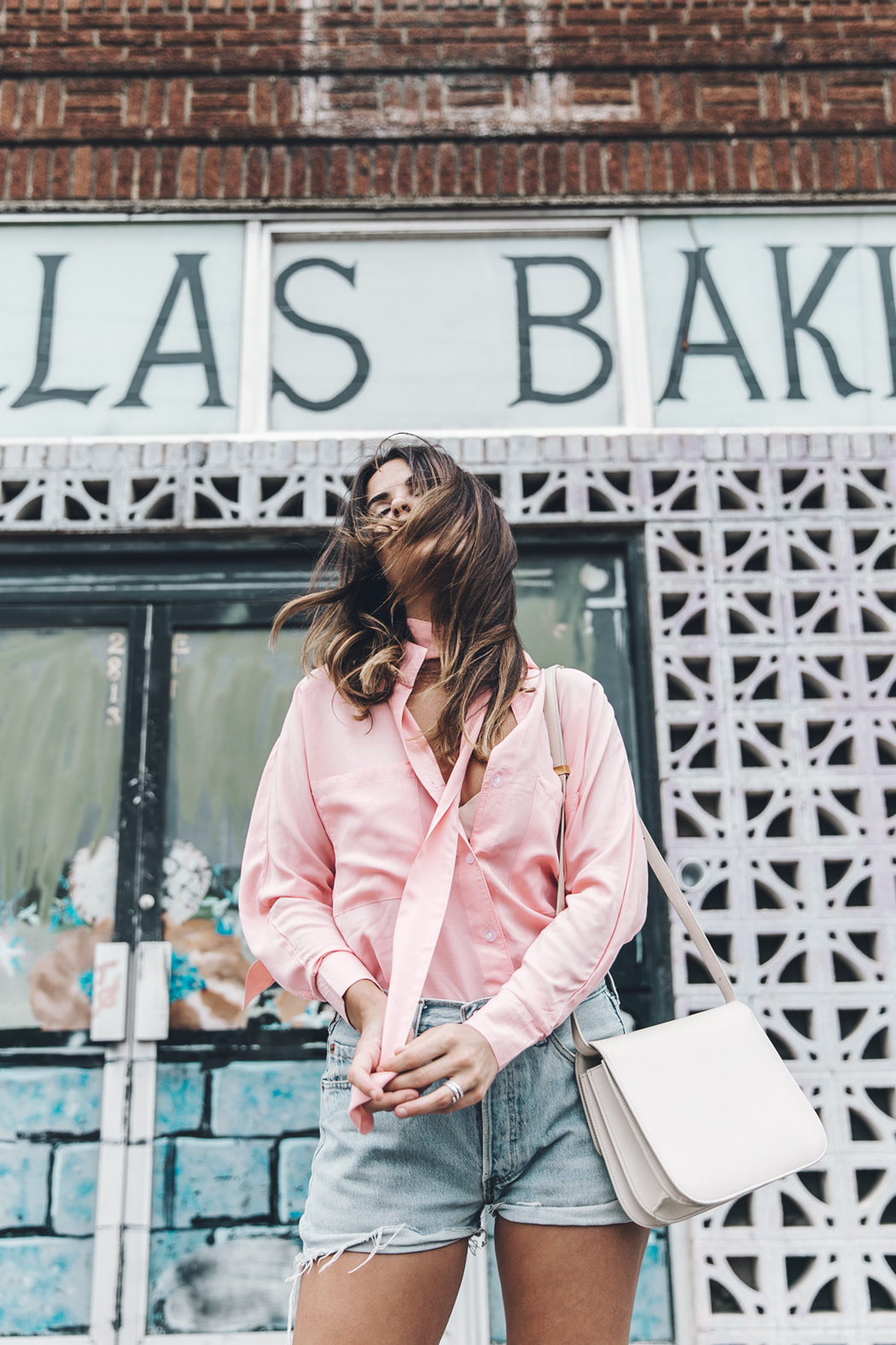 Goodnight_Macaroon-Levis_VIntage-Checked_Blouse-Pink_Shirt-Red_Heels-Marni_Sandals-Dallas-74