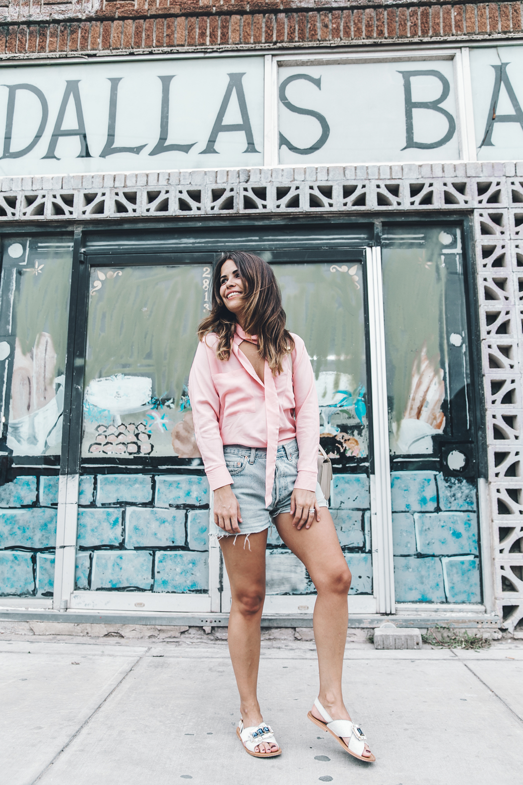 Goodnight_Macaroon-Levis_VIntage-Checked_Blouse-Pink_Shirt-Red_Heels-Marni_Sandals-Dallas-93